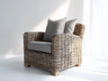 Sillones de ratán tejido 94 x 88 x 86 cm - Marrón envejecido y gris claro - Diseño envolvente con reposabrazos curvos